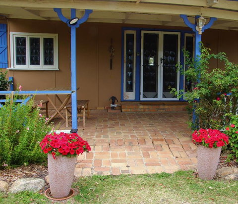 James Farmhouse - Accommodation Mermaid Beach 2