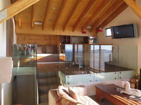 Howqua 6 - Accommodation Mermaid Beach 5