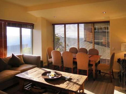 Howqua 6 - Accommodation Mermaid Beach 2