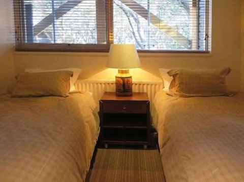 Howqua 6 - Accommodation Mermaid Beach 4