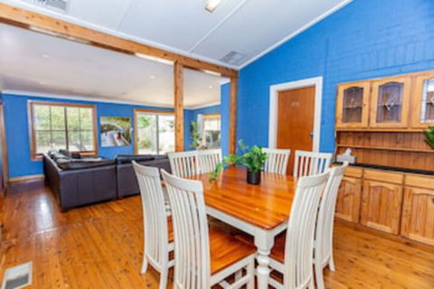 Best Central House â€“ Sleeps 11 - Accommodation Mermaid Beach 0