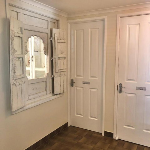 Eden Rest - Accommodation Mermaid Beach 5