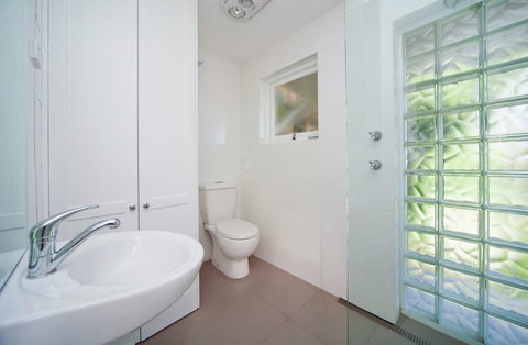 MPT67A Beautifully Decorated 1 Bed - Accommodation Mermaid Beach 2