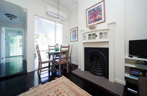 MPT67A Beautifully Decorated 1 Bed - Accommodation Mermaid Beach 4