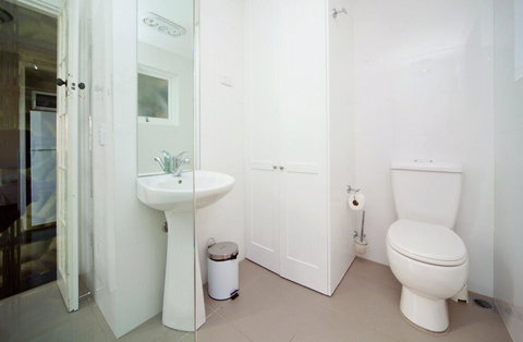 MPT67A Beautifully Decorated 1 Bed - Accommodation Mermaid Beach 1