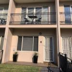 Travers Street Apartment - Accommodation Mermaid Beach 0