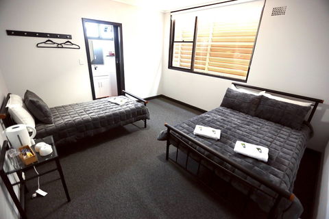 Panania Hotel - Accommodation Mermaid Beach 0