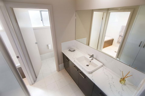 The Races Swanport - Accommodation Mermaid Beach 3