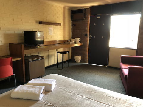 Red Steer Hotel Motel Wagga Wagga - Accommodation Mermaid Beach 0