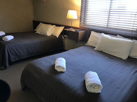 Red Steer Hotel Motel Wagga Wagga - Accommodation Mermaid Beach 3