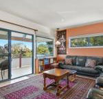 Black Dolphin Beach Penthouse - Accommodation Mermaid Beach