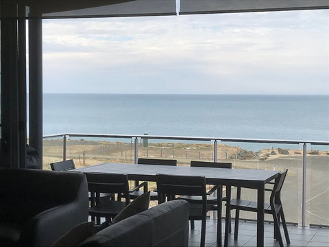 Penneshaw Oceanview Apartments - Accommodation Mermaid Beach 1
