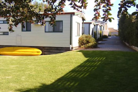 Inverloch Cabins - Accommodation Mermaid Beach 3