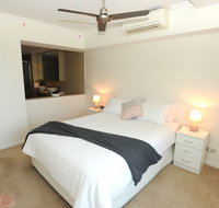 Surfers Paradise Suite with Pool and Spa - Accommodation Mermaid Beach