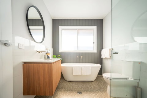 Kirsten Accommodation Parkes - Accommodation Mermaid Beach 4