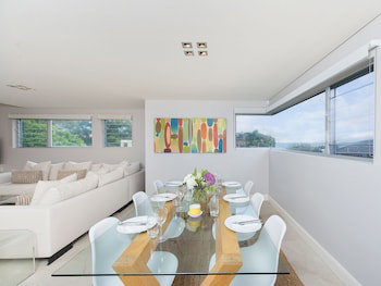 The Penthouse At Little Beach - Accommodation Mermaid Beach 0