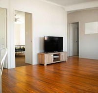 High View Cottage - Accommodation Mermaid Beach