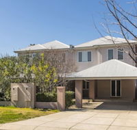 Inner Western Suburbs Retreat - Accommodation Mermaid Beach