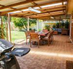 Sunbaker Beach House 4 Mins to Beach Pet Friendly with Fire Pit - Accommodation Mermaid Beach