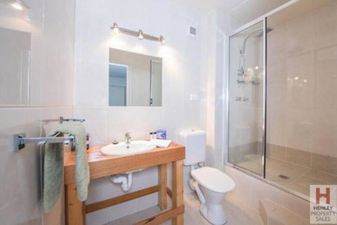Alpine Apartment Great Location With Views Of Lake Jindabyne - Accommodation Mermaid Beach 3