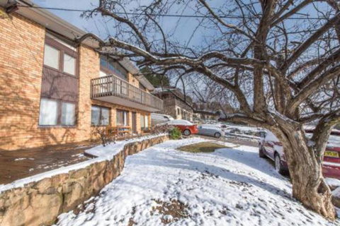 Alpine Apartment Great Location With Views Of Lake Jindabyne - Accommodation Mermaid Beach 4