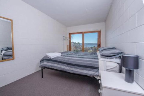 Alpine Apartment Great Location With Views Of Lake Jindabyne - Accommodation Mermaid Beach 2