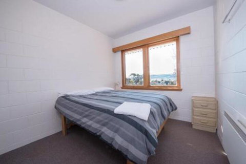 Alpine Apartment Great Location With Views Of Lake Jindabyne - Accommodation Mermaid Beach 5
