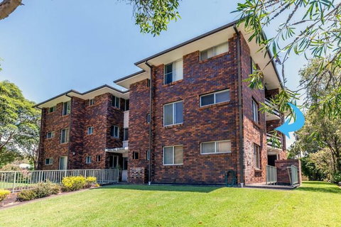 Gretel Lodge Unit 4 / 1 Gretel Close - Accommodation Mermaid Beach 1