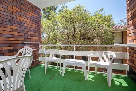 Gretel Lodge Unit 4 / 1 Gretel Close - Accommodation Mermaid Beach 2