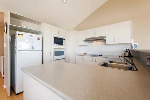 Moy At Nelson Bay, 2/30 Thurlow Avenue - Accommodation Mermaid Beach 6