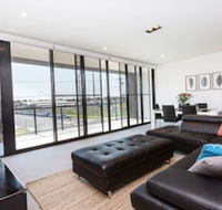 4 Bedroom Executive Apartment in the CBD - Accommodation Mermaid Beach