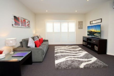 Pacific Blue Apartment 258 265 Sandy Point Road - Accommodation Mermaid Beach 0