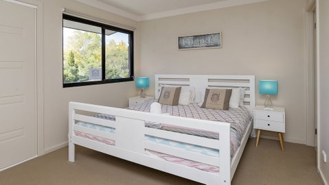 Khione 1 - Modern & Spacious With Views Towards Lake Jindabyne & The Mountains Beyond - Accommodation Mermaid Beach 0