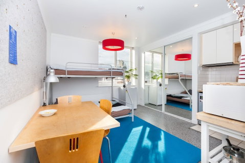 HENRIETTA, Carlton Studio Apartment - Accommodation Mermaid Beach 2