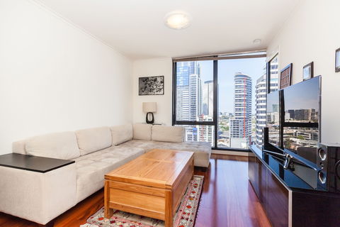 PIPER, 1BDR Southbank Apartment - Accommodation Mermaid Beach 4