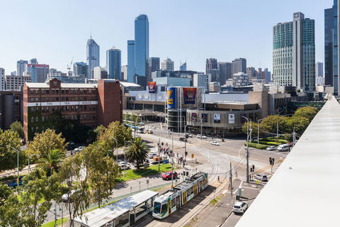 PIPER, 1BDR Southbank Apartment - Accommodation Mermaid Beach 1