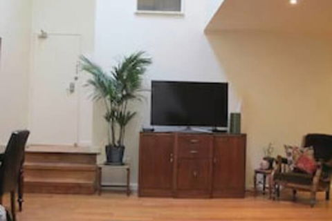 MONIKA, 1BDR Collingwood Apartment - Accommodation Mermaid Beach 2