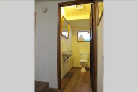 MONIKA, 1BDR Collingwood Apartment - Accommodation Mermaid Beach 7