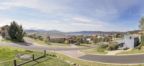 Ned Kelly's Retreat - Sophisticated Style With Modern Convenience And Magical Outlook - Accommodation Mermaid Beach 1
