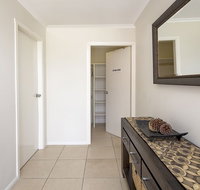 Eclipse 5- Spacious Townhouse - Accommodation Mermaid Beach