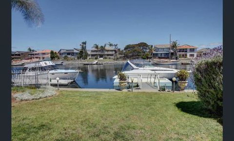 Relax At The Marina - Accommodation Mermaid Beach 2