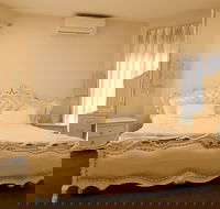 Signature Townhouse in Doncaster - Accommodation Mermaid Beach
