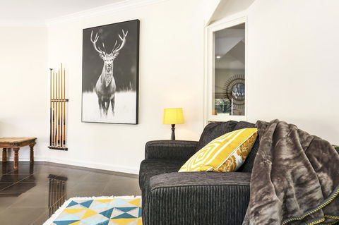 Elk Estate - Accommodation Mermaid Beach 6