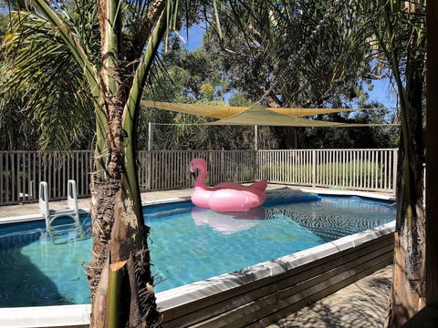 Elk Estate - Accommodation Mermaid Beach 2