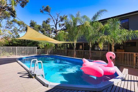 Elk Estate - Accommodation Mermaid Beach 3