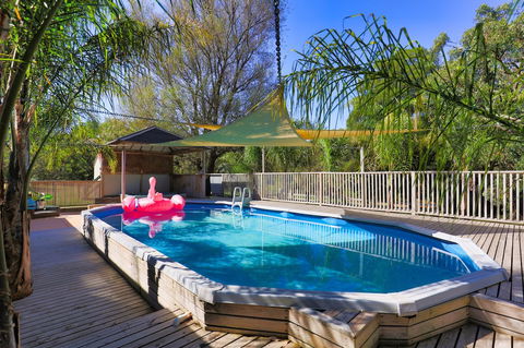 Elk Estate - Accommodation Mermaid Beach 4