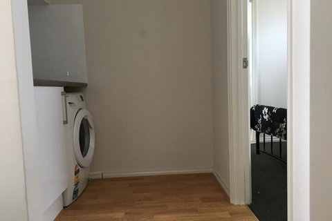 Apartment In Queens Park - Accommodation Mermaid Beach 3