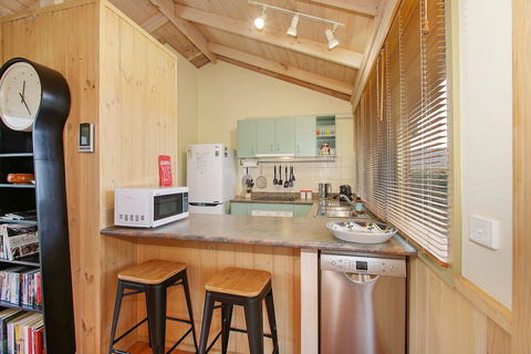 R & R In Bright - Short Walk To Town - Accommodation Mermaid Beach 2