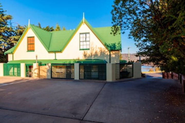 Jindabyne NSW Accommodation Mermaid Beach