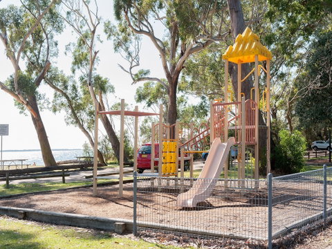 Burraneer At Corlette - Accommodation Mermaid Beach 0